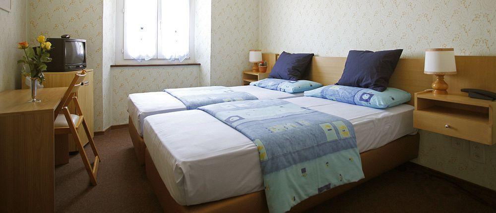 Albergo Ristorante Svizzero Capolago Bagian luar foto