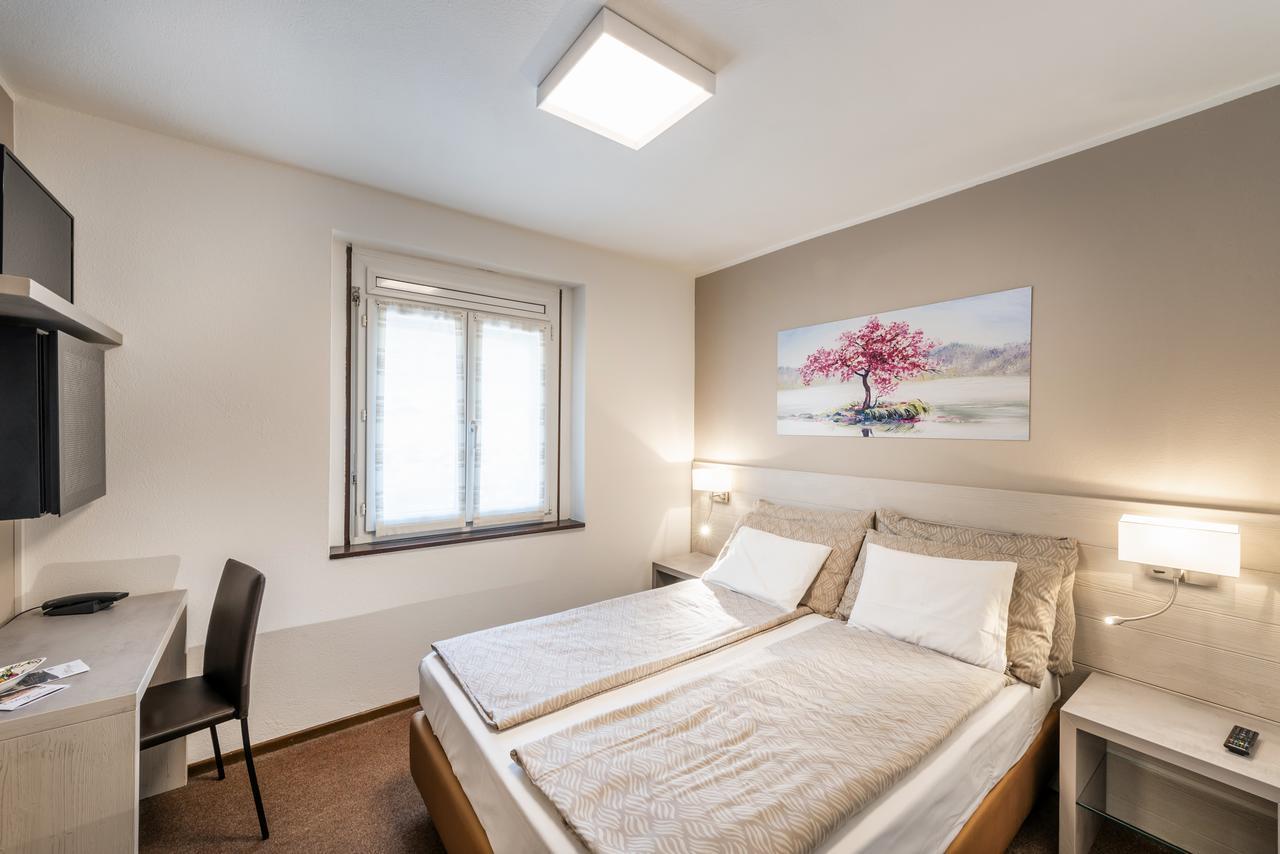 Albergo Ristorante Svizzero Capolago Bagian luar foto